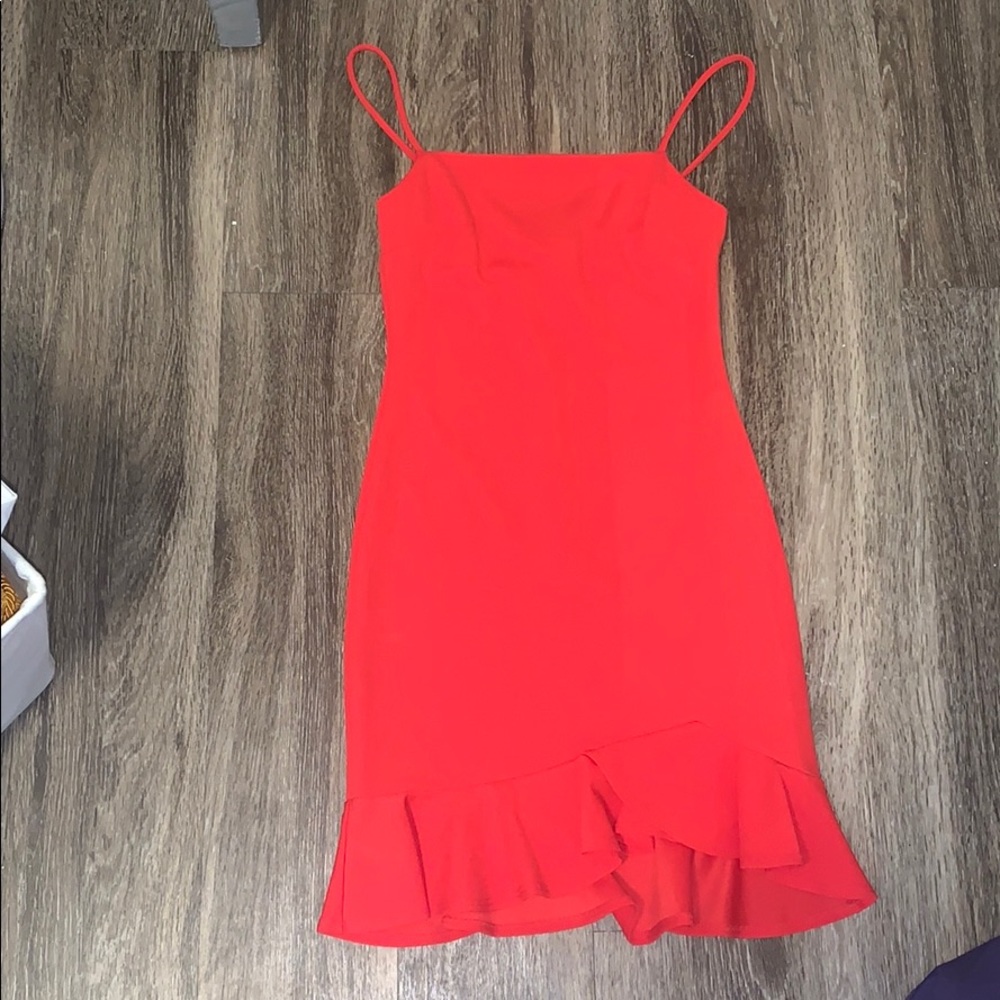 Super Cute Red Dress - Picture 2 of 4